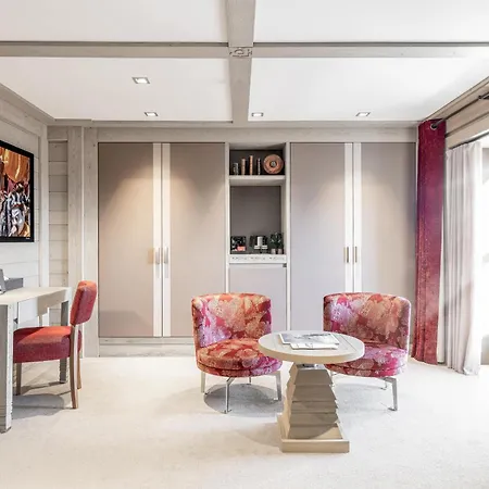 Hotel Le K2 Djola 4*