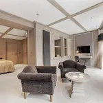 Le K2 Djola Hotel