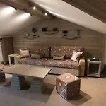 Le K2 Djola Hotel 4*