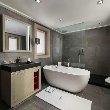 Hotel Le K2 Djola 4*